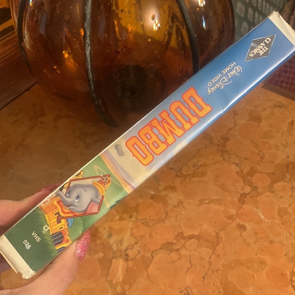 Walt Disney Dumbo VHS Black Diamond Edition - Picture 7 of 7
